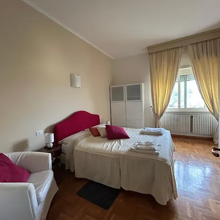 4m Apartment Rome